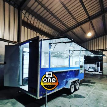 Fotografía 2 de Food truck equipado 2020