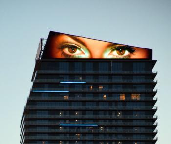 Pantallas gigantes led para publicidad digital exterior