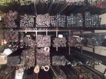 perfileria en LA CISTERNA , Metropolitana
