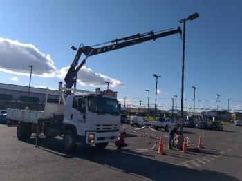 ARRIENDO CAMION PLUMA Y CAMION GRUA