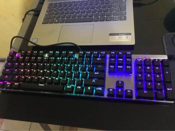 Teclado Mecánico Mas Mouse Gamer