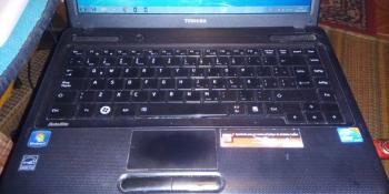 Fotografía 2 de Notebook TOSHIBA i3 2.40 GHz (4 nucleos)