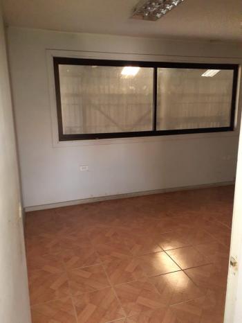 Fotografía 2 de BODEGA COMERCIAL CORONEL (ARRENDADA)