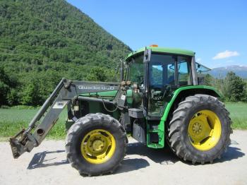 Fotografía 3 de John Deere 6400