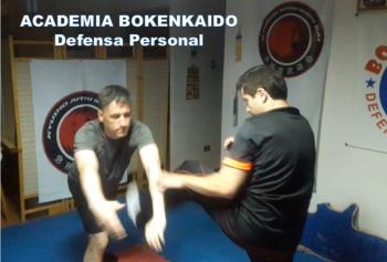Fotografía 8 de Aprende a defenderte con defensa personal integral